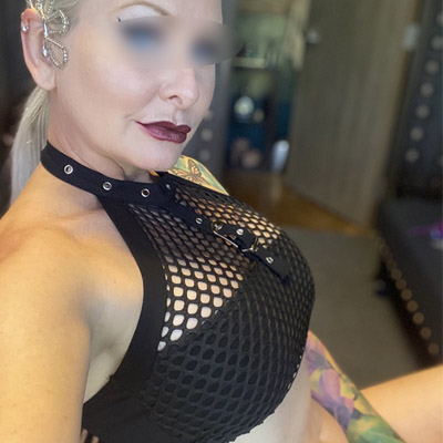 Karine libertine BDSM